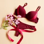 Marcela Koury Art. M2290 Conjunto taza soft con aro y push up bombacha colaless cinta de razo